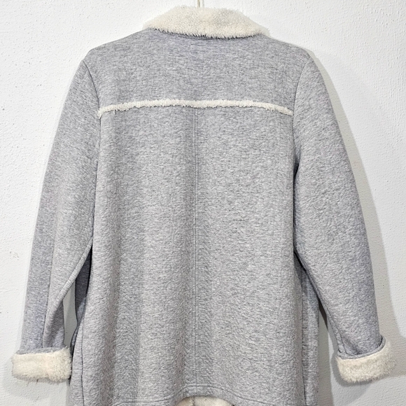 L.L. Bean Cream Sherpa Jacket - Picture 8 of 10